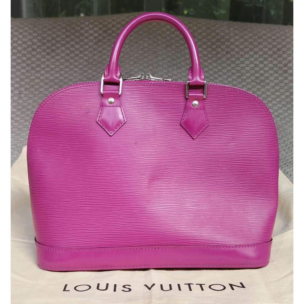Louis Vuitton Epi Alma Granade Handbag