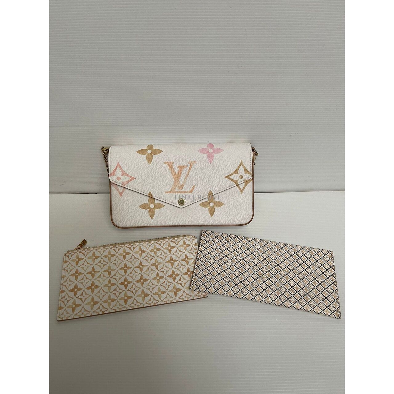 Louis Vuitton Felicie Limited 2023 Chip Sling Bag
