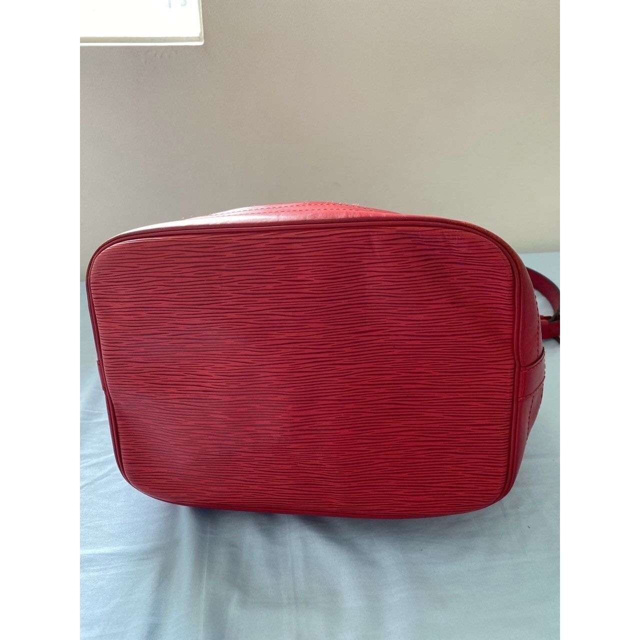 Louis Vuitton Epi Noe Red Shoulder Bag