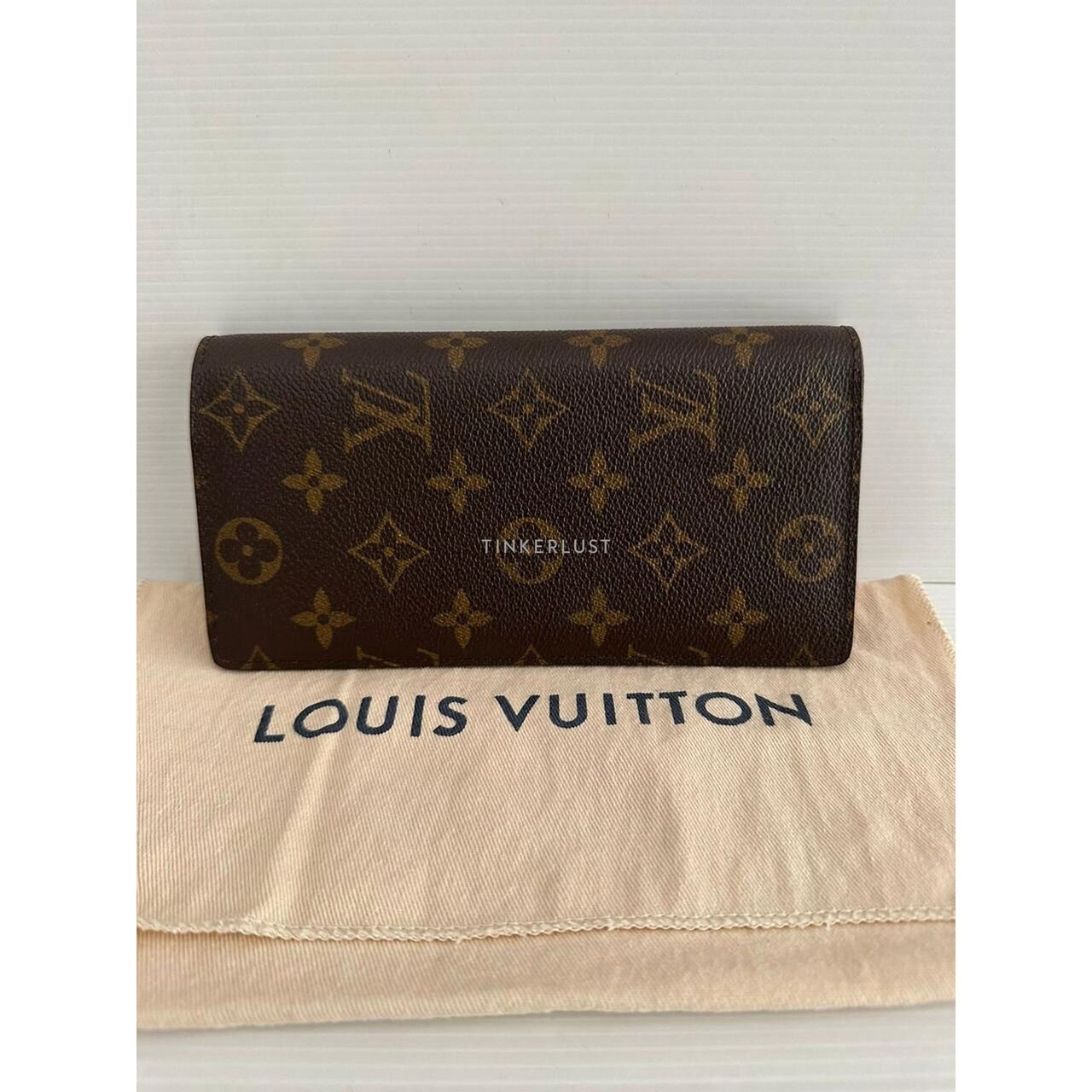 Louis Vuitton Brazza Monogram Canvas Wallet