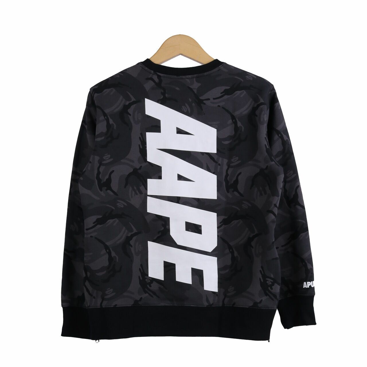 Aape by A bathing ape Black Sweater