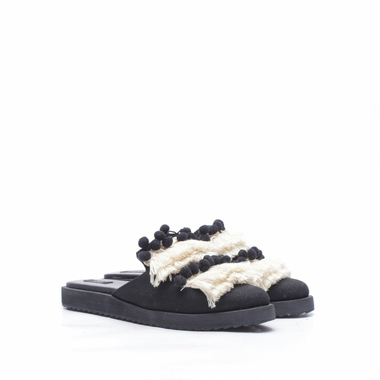 Chiel Black & Cream Sandals