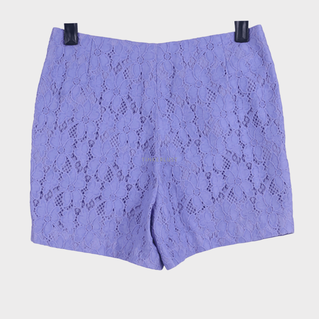 White Collar Concept Lavender Lace Short Pants