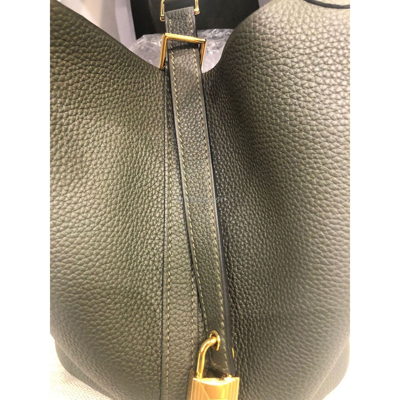 Hermes Picotin 22 Vert Amande Clemence GHW Handbag