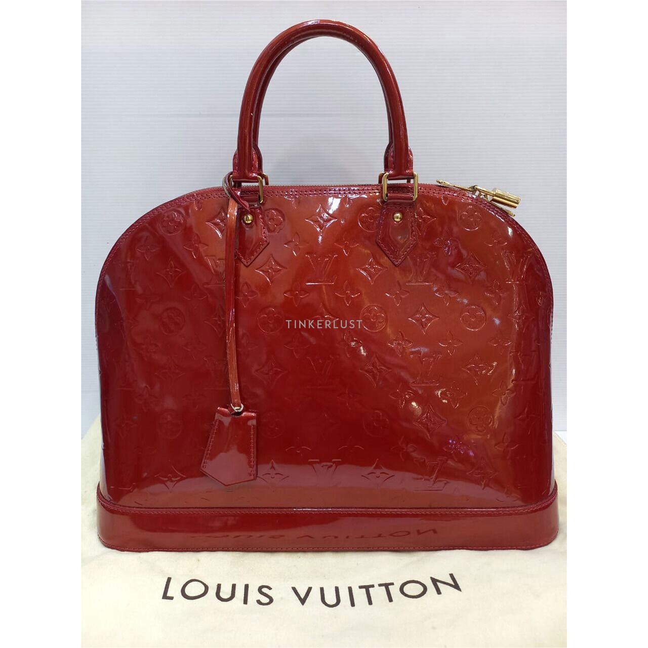 Louis Vuitton Alma Vernis Red GM 2012 GHW Handbag