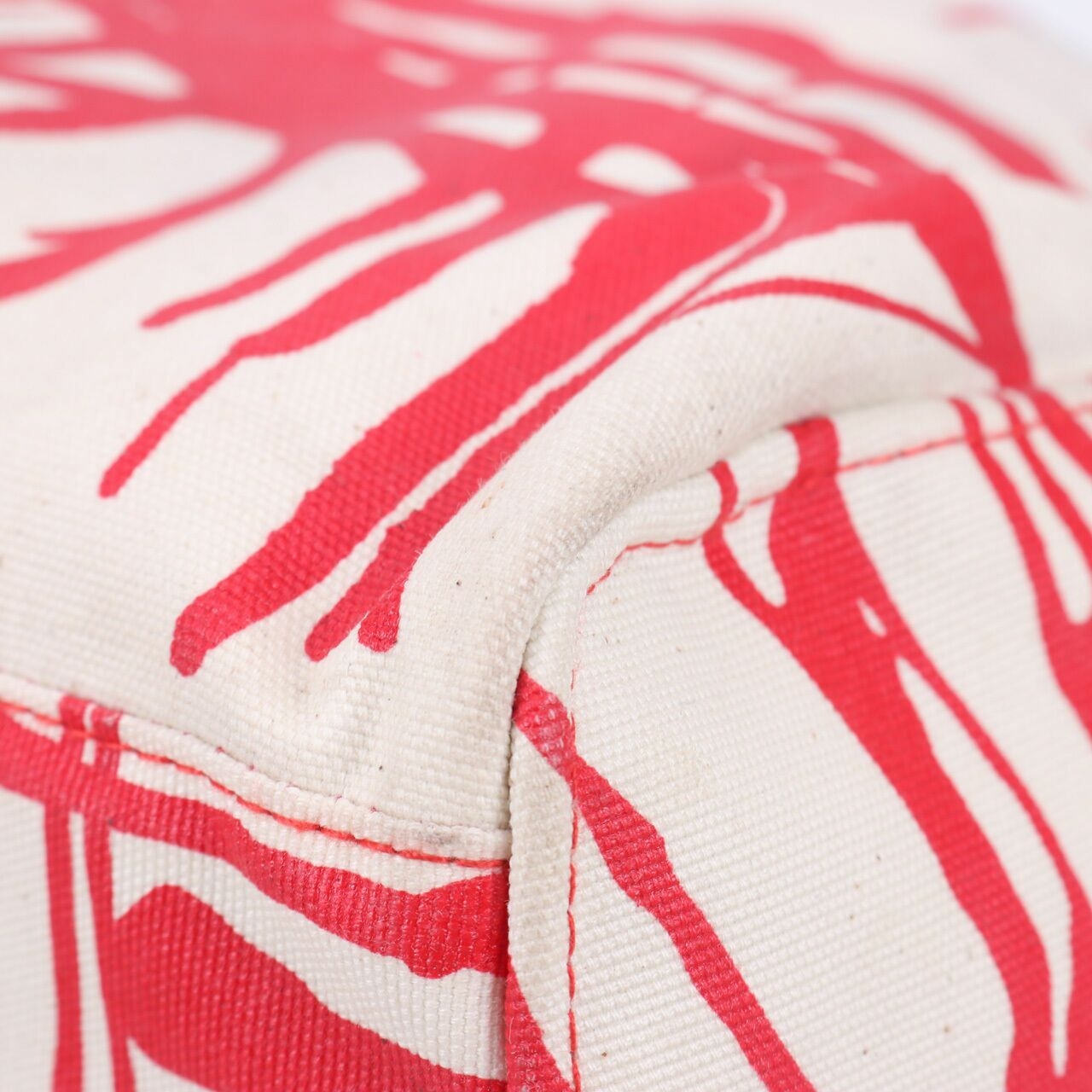 Tulisan Red & White Satchel Bag
