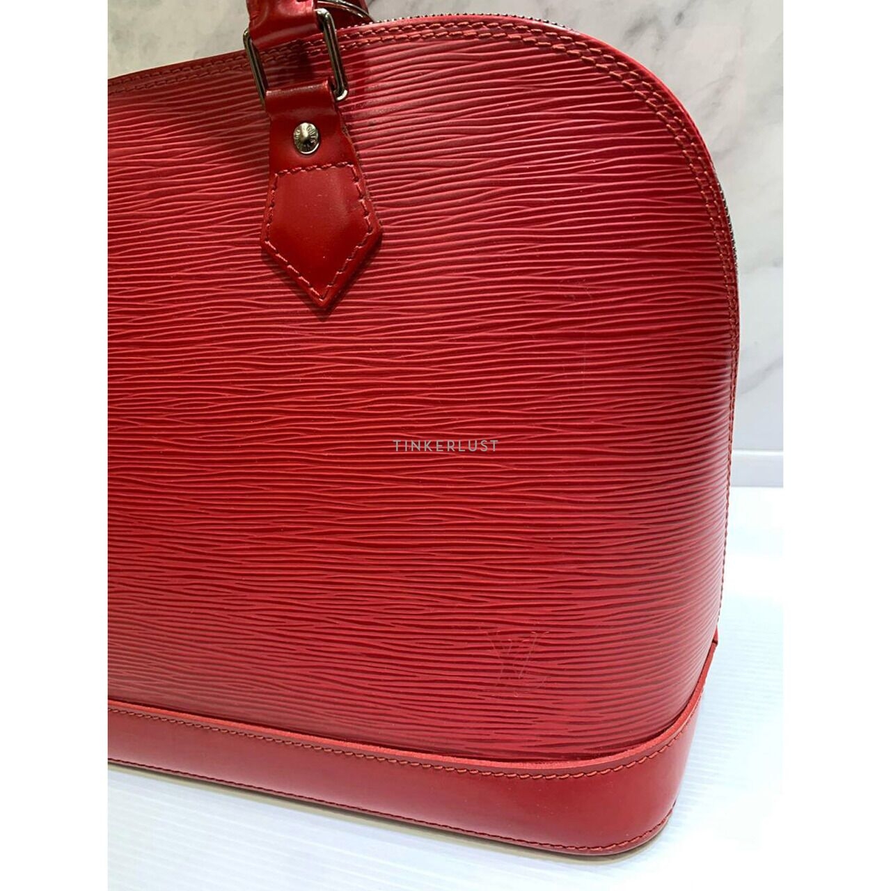 Louis Vuitton Alma PM Epi Leather Red 2006 Handbag