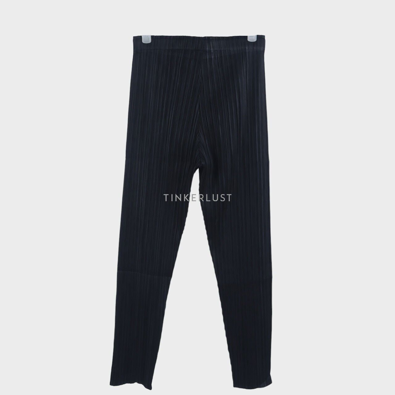 Neat & Pleats Black Long Pants