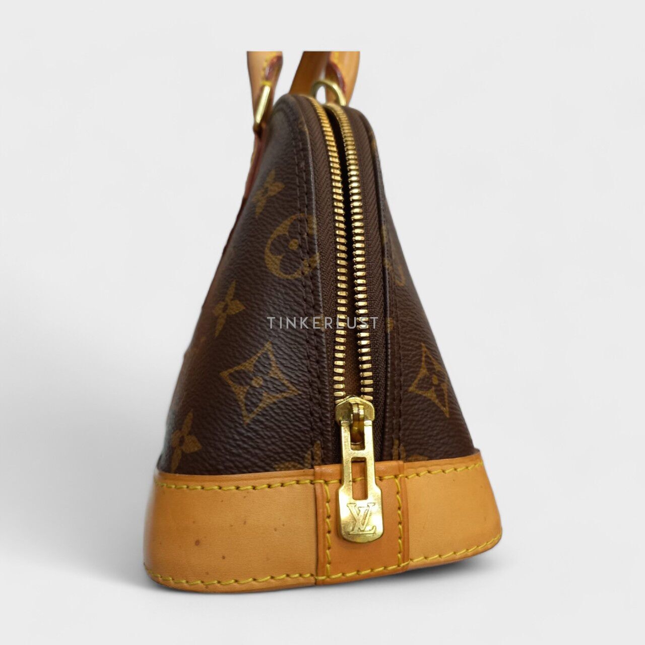 Louis Vuitton BB Alma Monogram 2018 Satchel