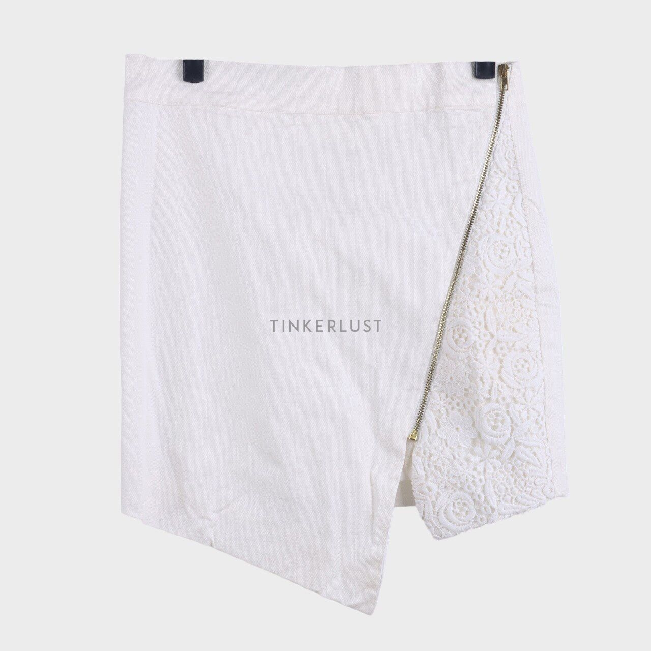 Line & Dot Broken White Mini Skirt