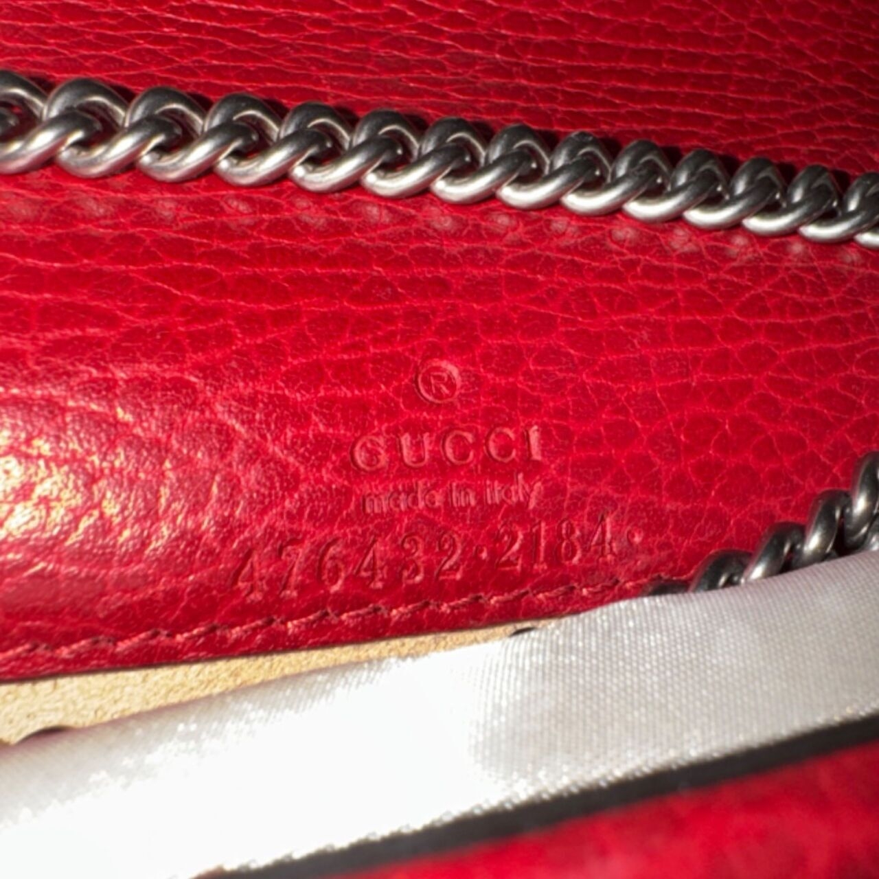 Gucci GG Supreme Monogram Mini Dionysus Red Shoulder Bag 