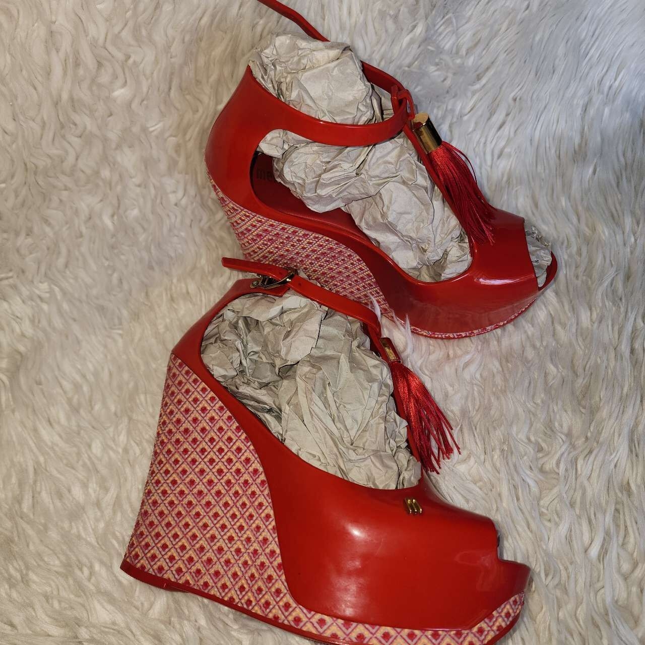 Melissa Red Wedges