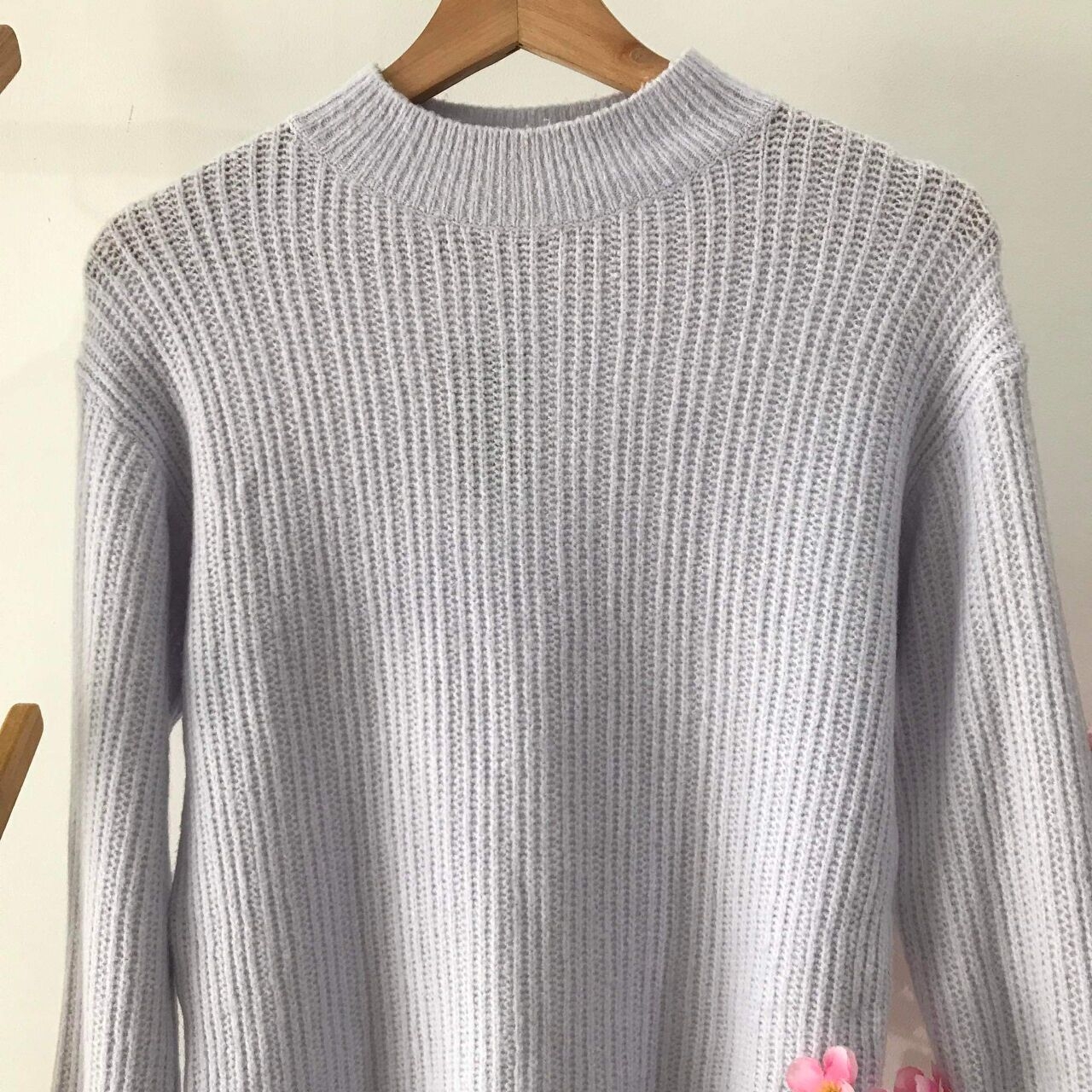 Uniqlo Lilac Sweater