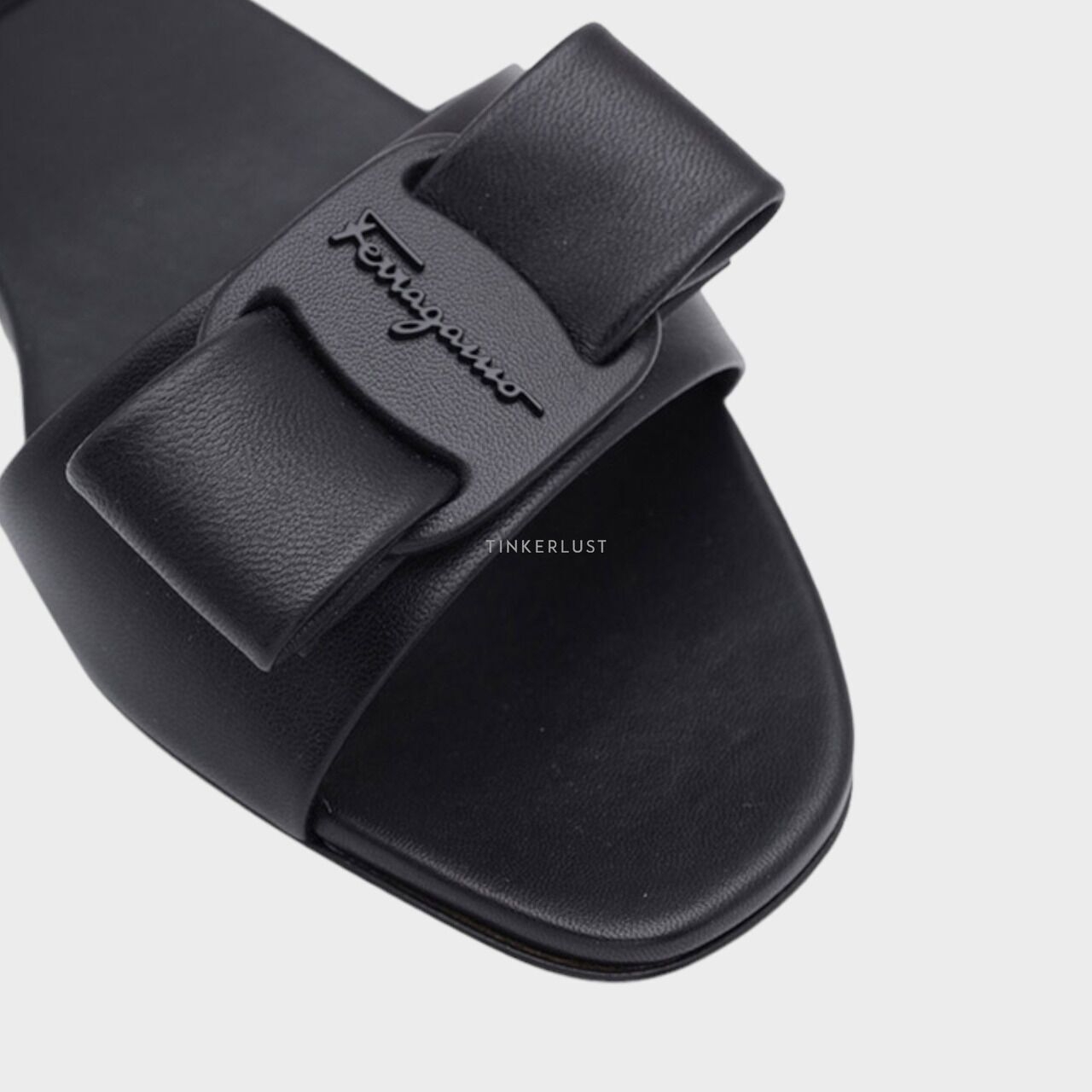 Tory Burch Bombe Bombe Miller Slides Perfect Black Sandals