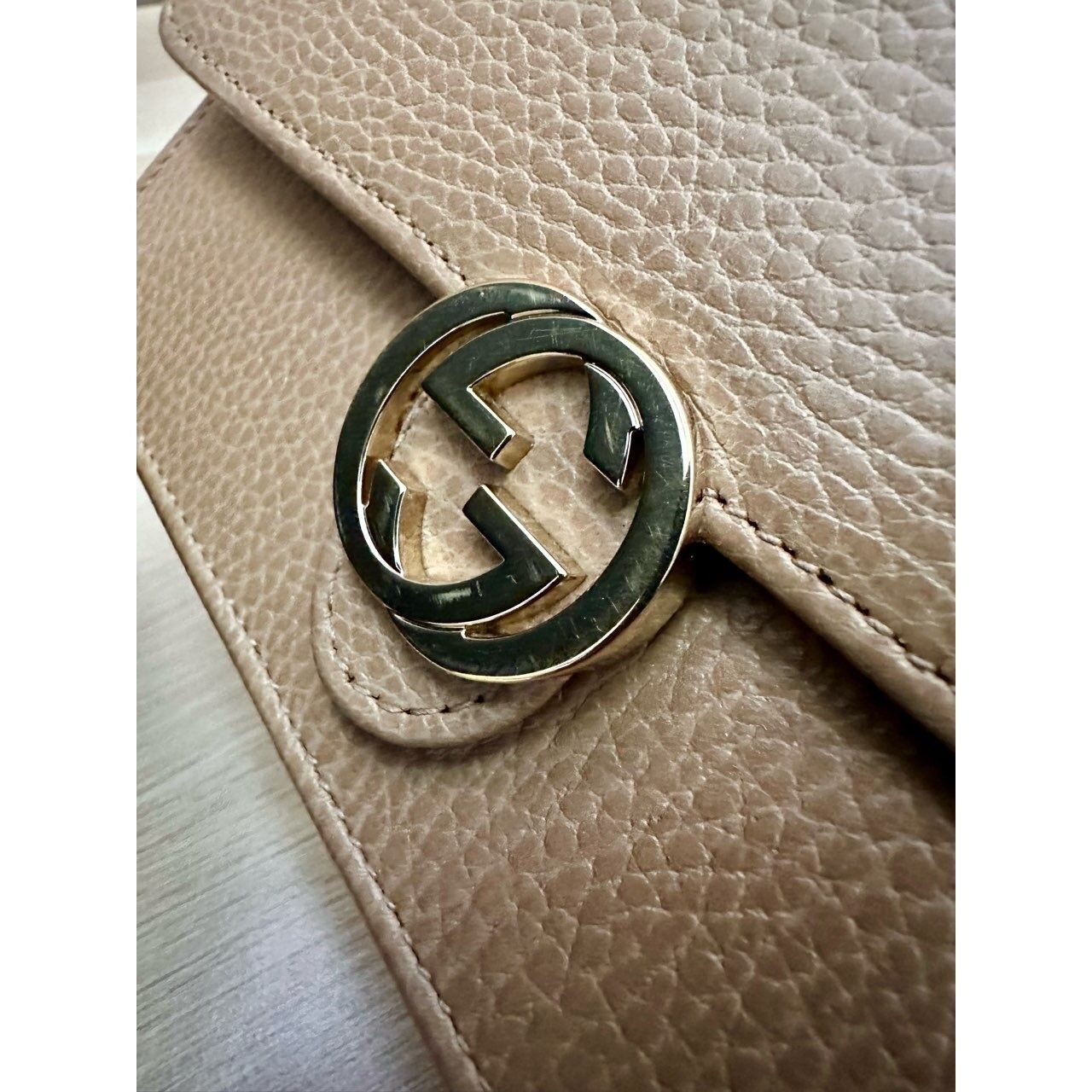 Gucci Dollar Interlocking G Chain Beige  Leather Wallet
