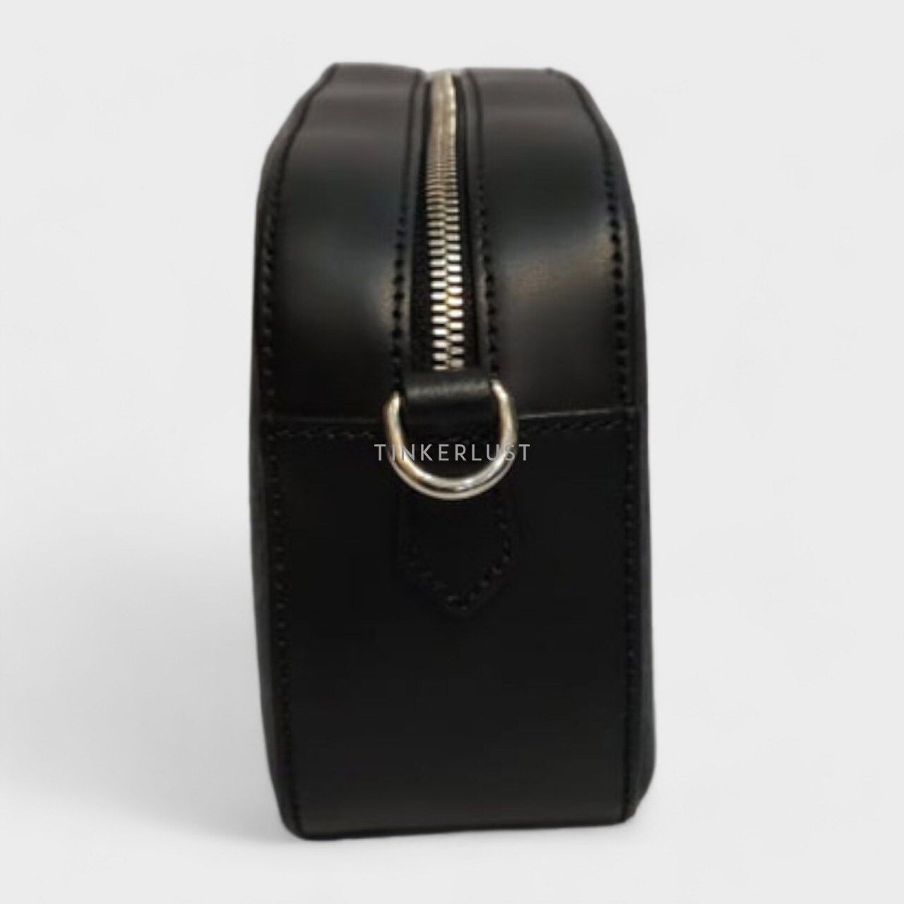 Gucci Camera Bag Black GG Monogram Supreme Sling Bag
