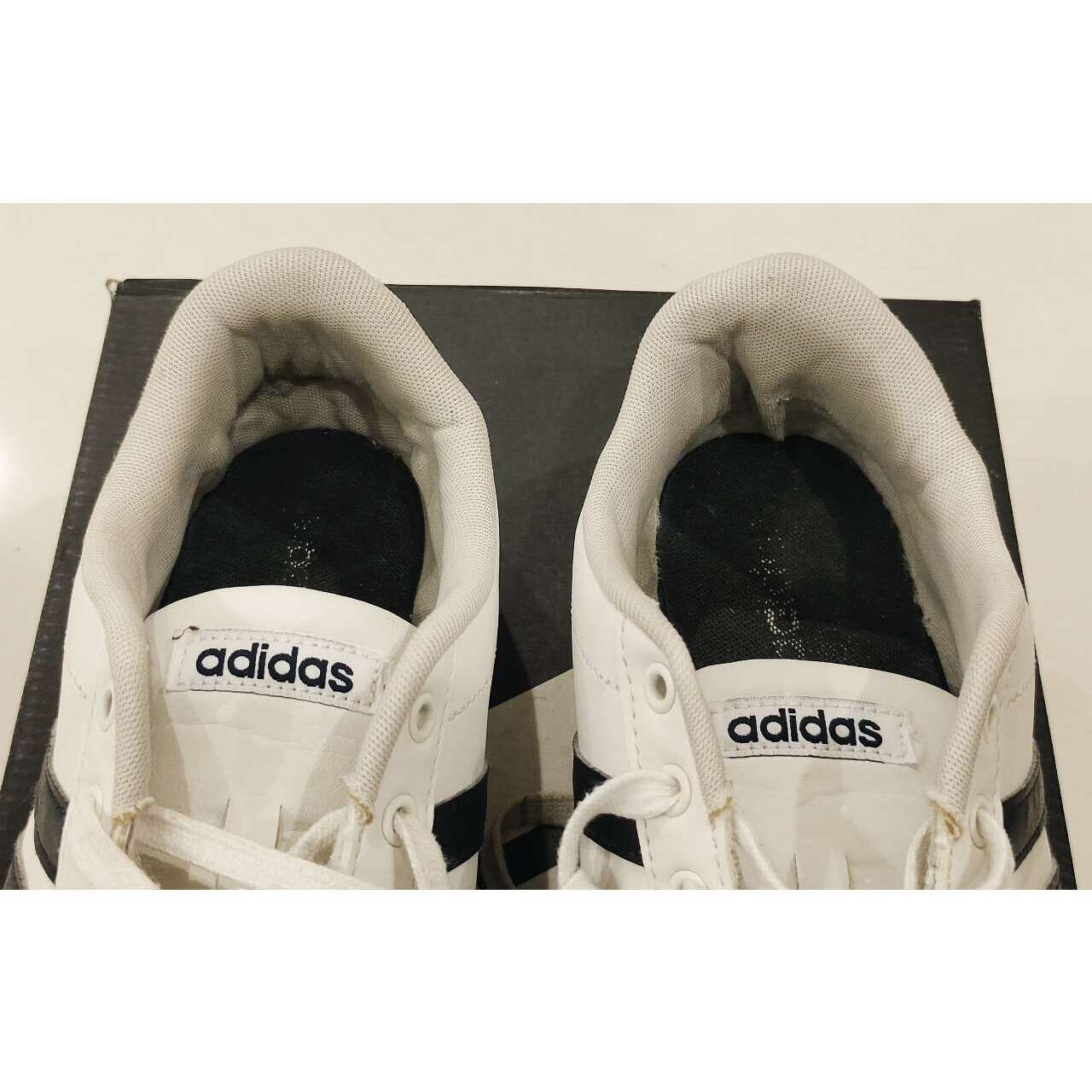 Adidas Chaussures Caflaire Sneakers