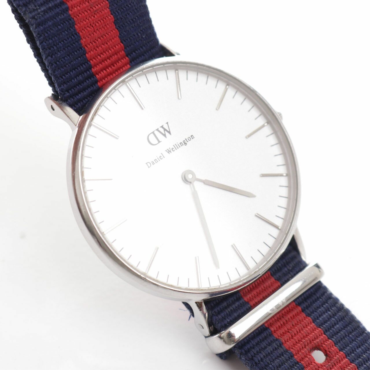 Daniel Wellington Blue & Red Classic Oxford White Watch