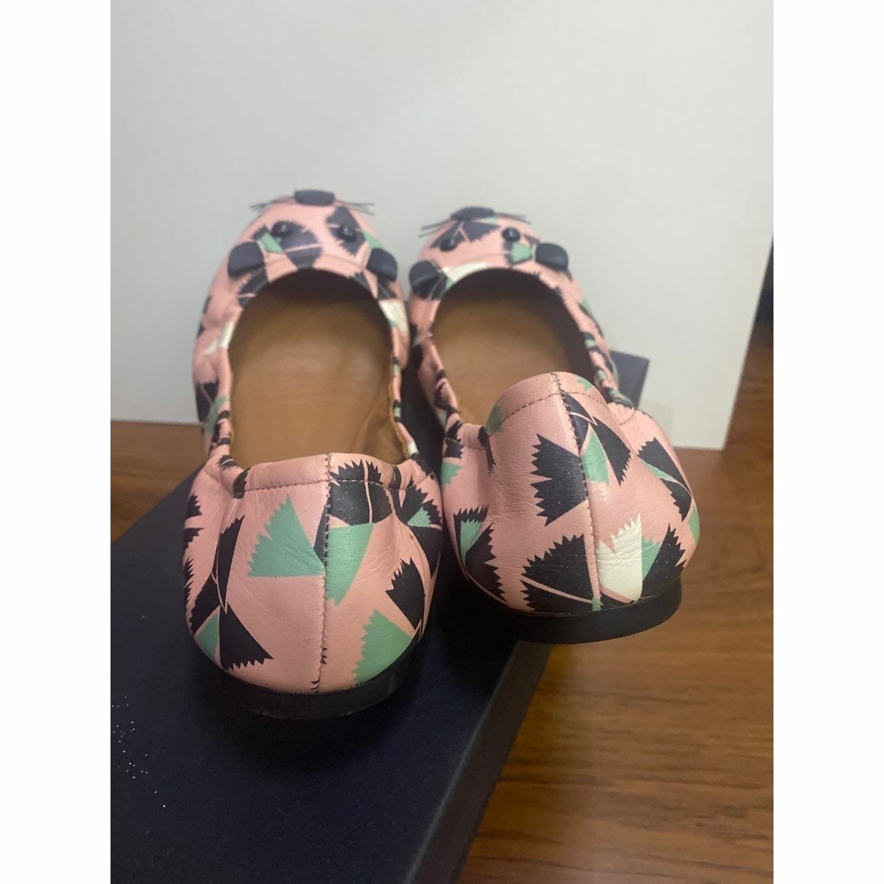 Marc By Marc Jacobs Peach  Flats