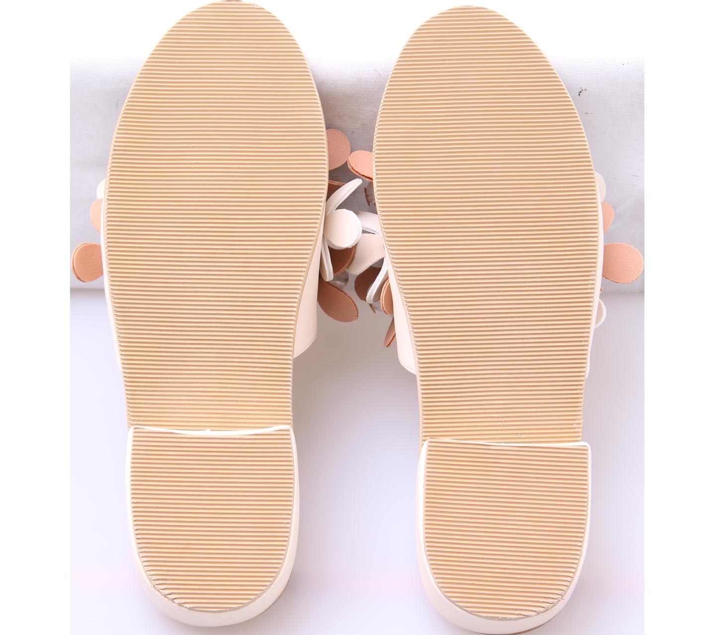 Chiel Light Brown Sandals