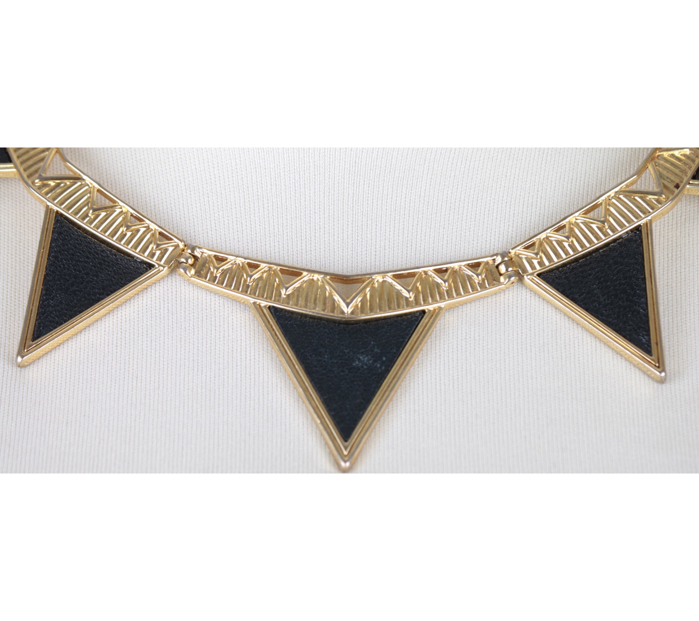 House of Harlow Black And Gold Triangle Jewellery