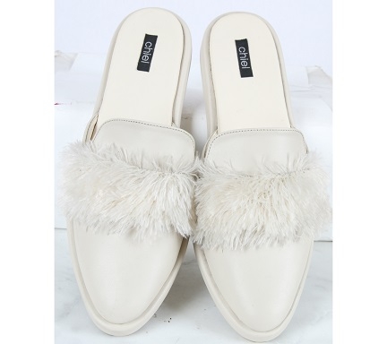 Chiel Cream Sandals