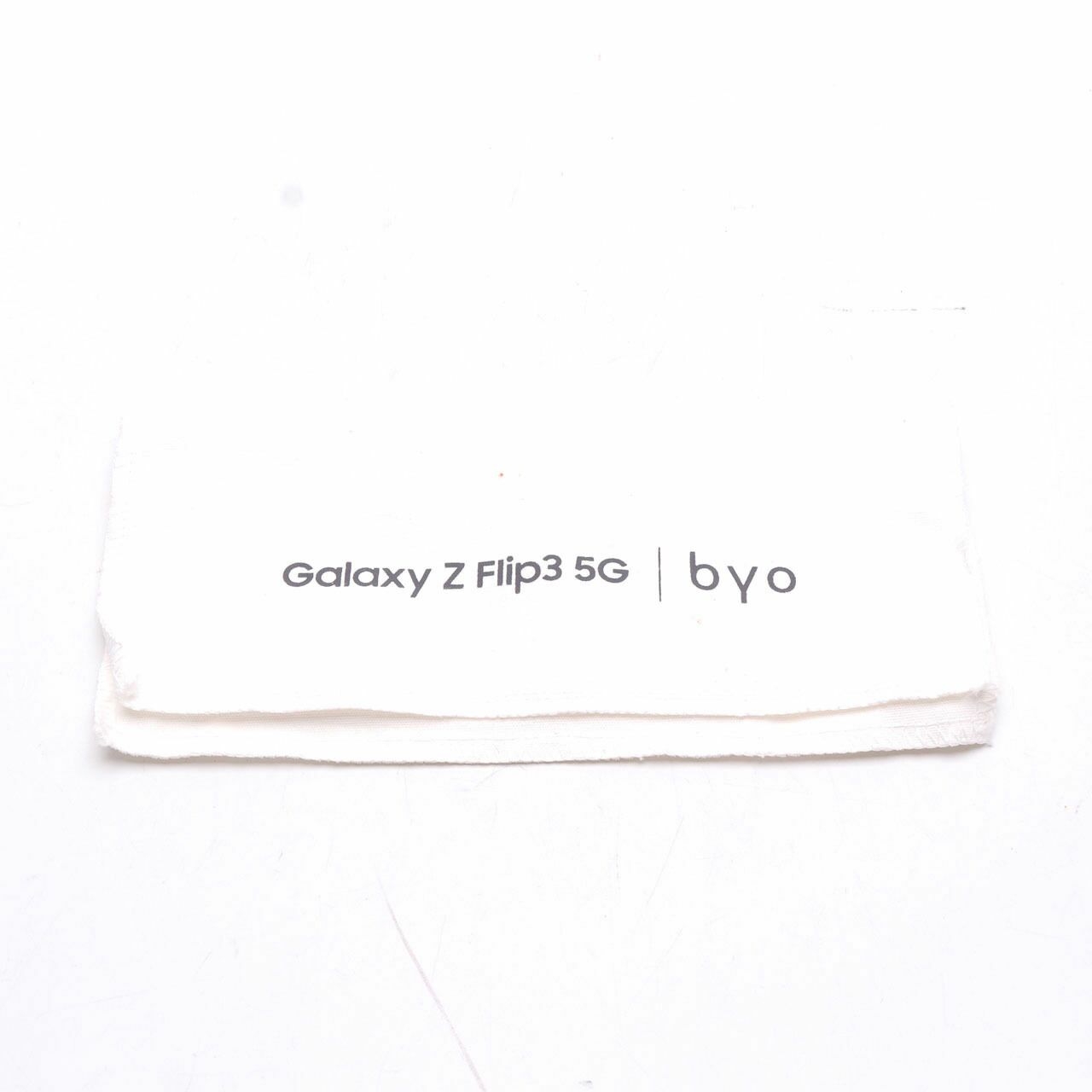 BYO x Galaxy Z Flip 5G White Bag Strap