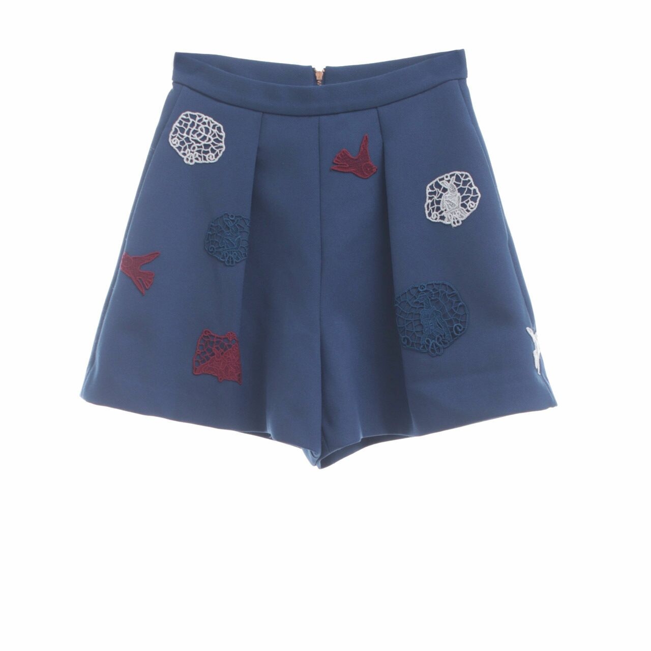 Disaya Blue Embroidery Short Pants