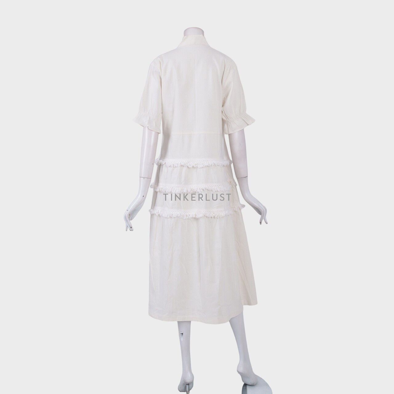 Oemah Etnik Broken White Midi Dress
