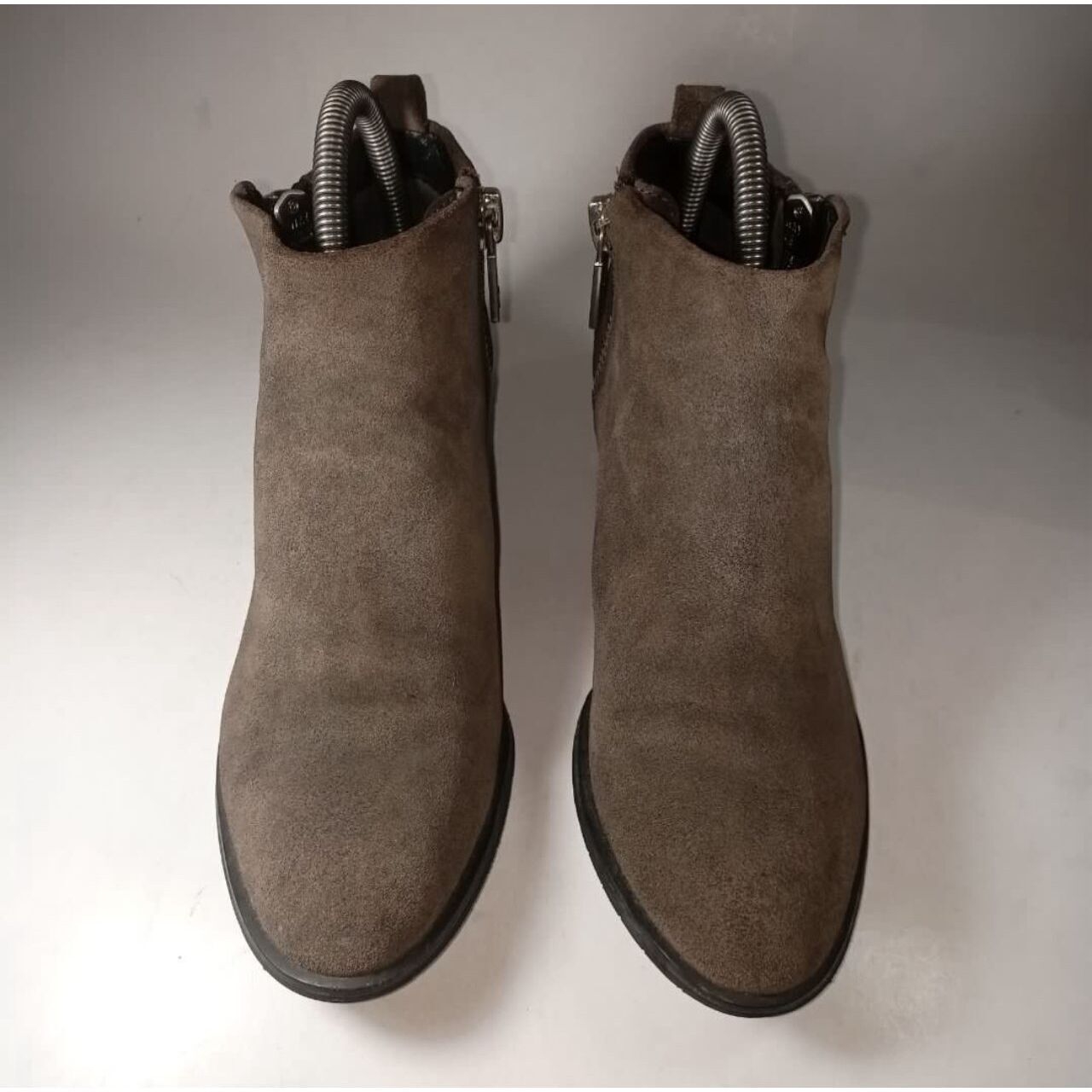 Kenneth Cole Brown Boots
