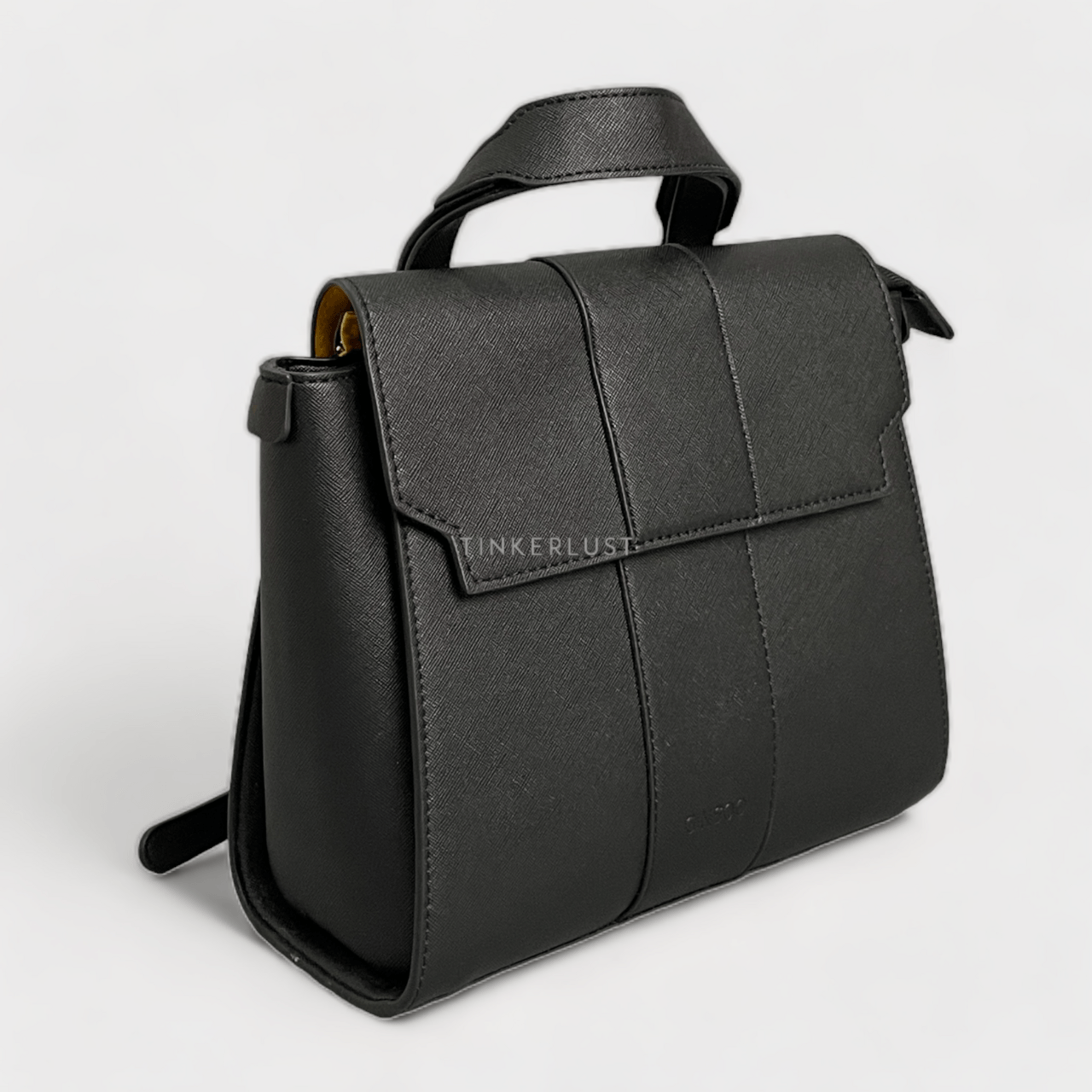 Ginsoo Black Backpack