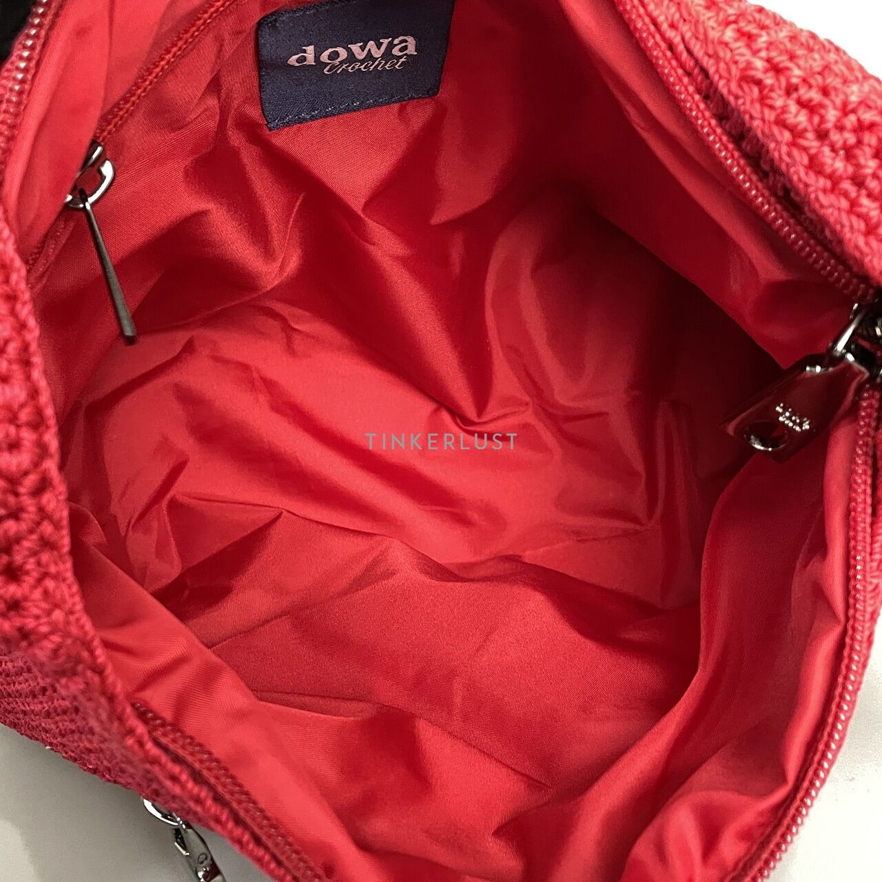 DOWA Red Shoulder Bag