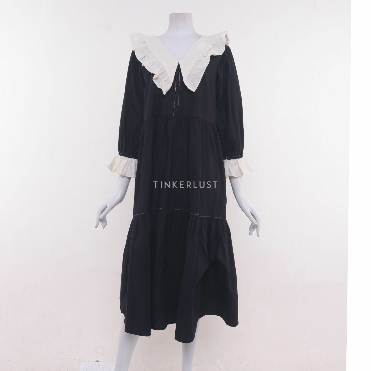 Miroir Black Midi Dress