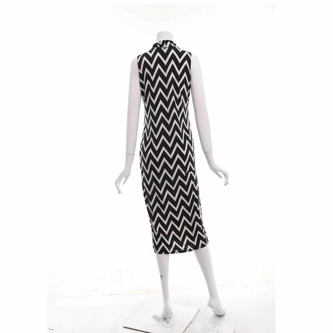 QUIZ Black & White Midi Dress