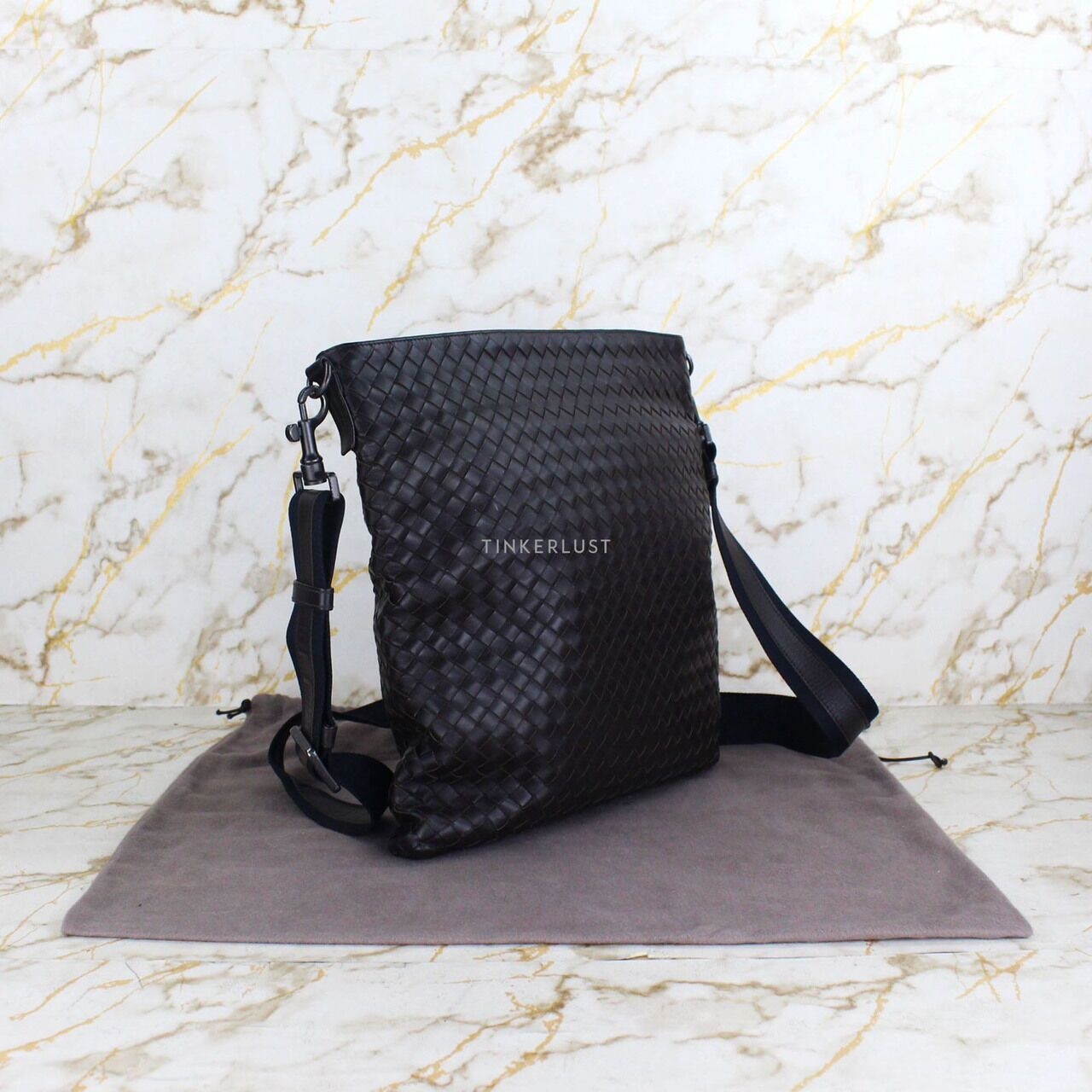 Bottega Veneta Intrecciato Leather Messenger Sling Bag