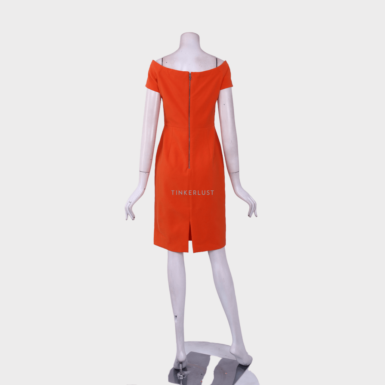 Alice + Olivia Short Sleeve Orange Midi Dress