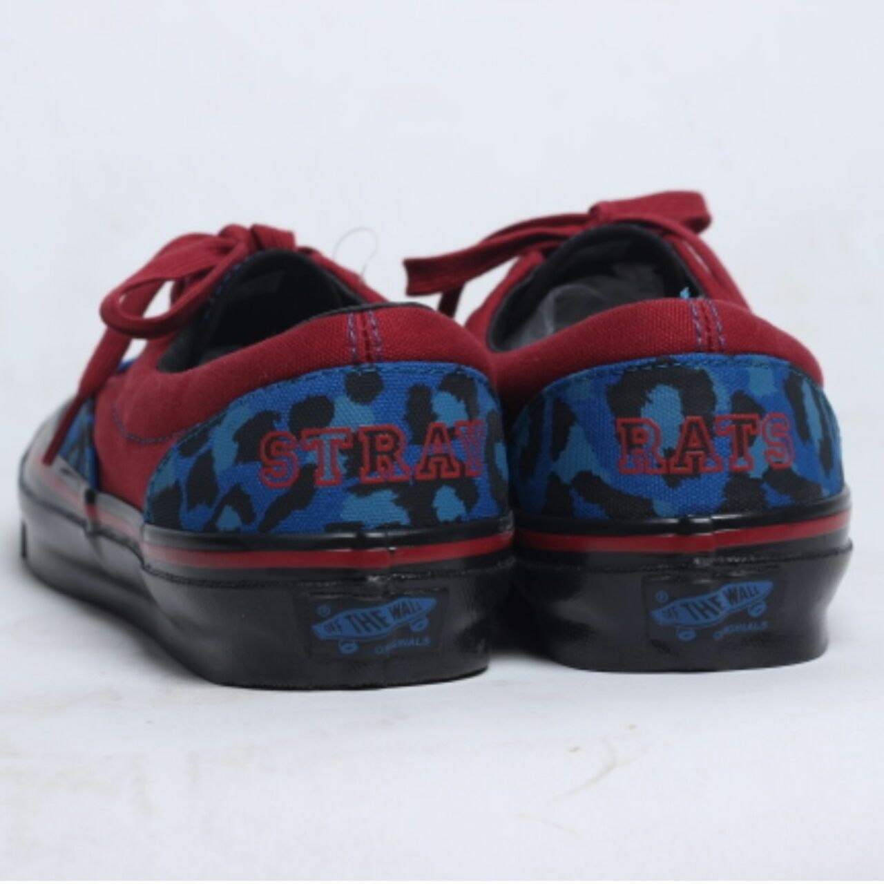 Vault By Vans X Stray Rats-the Og Era Lx In Rio Red And Snorkel Blue