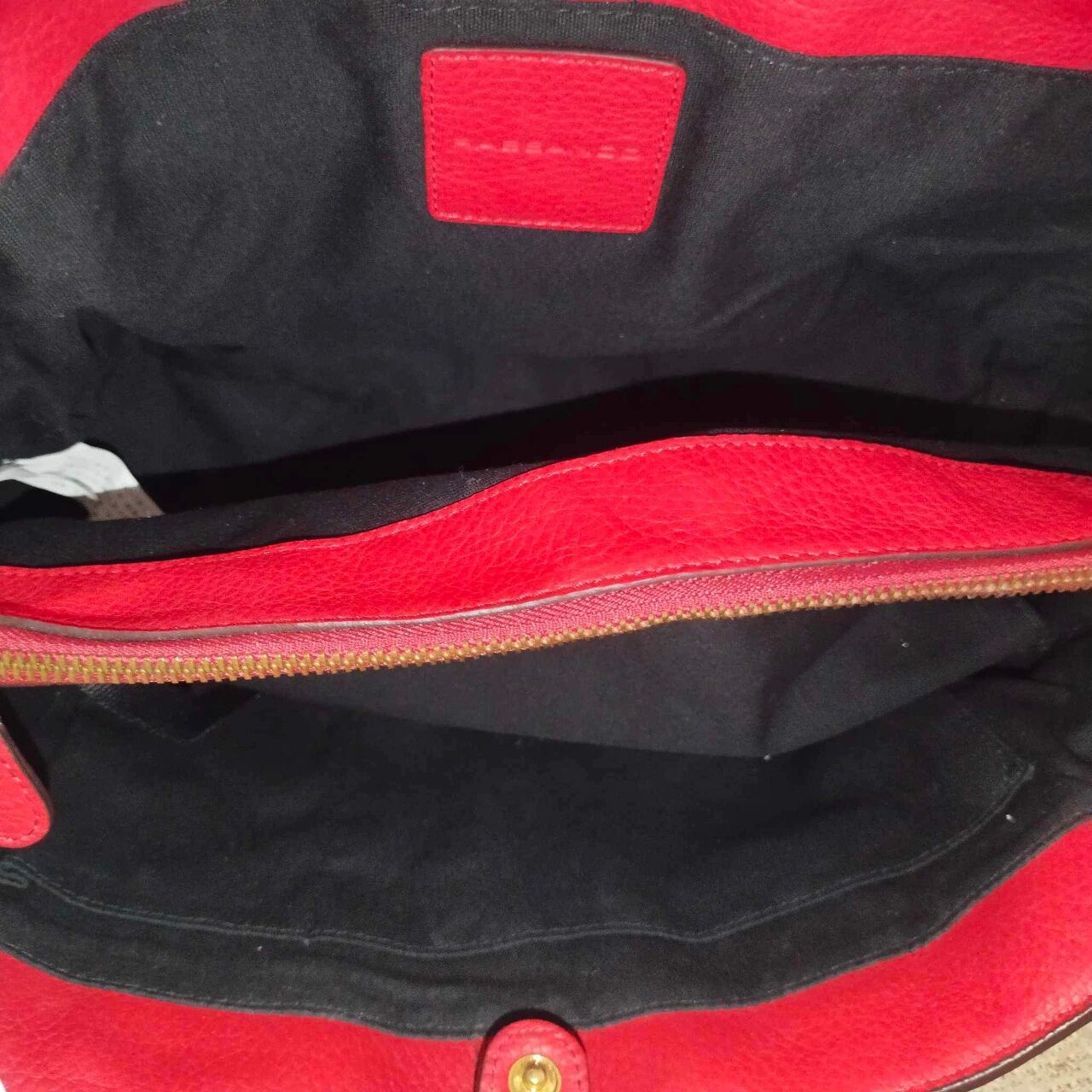 Rabeanco Red Handbag