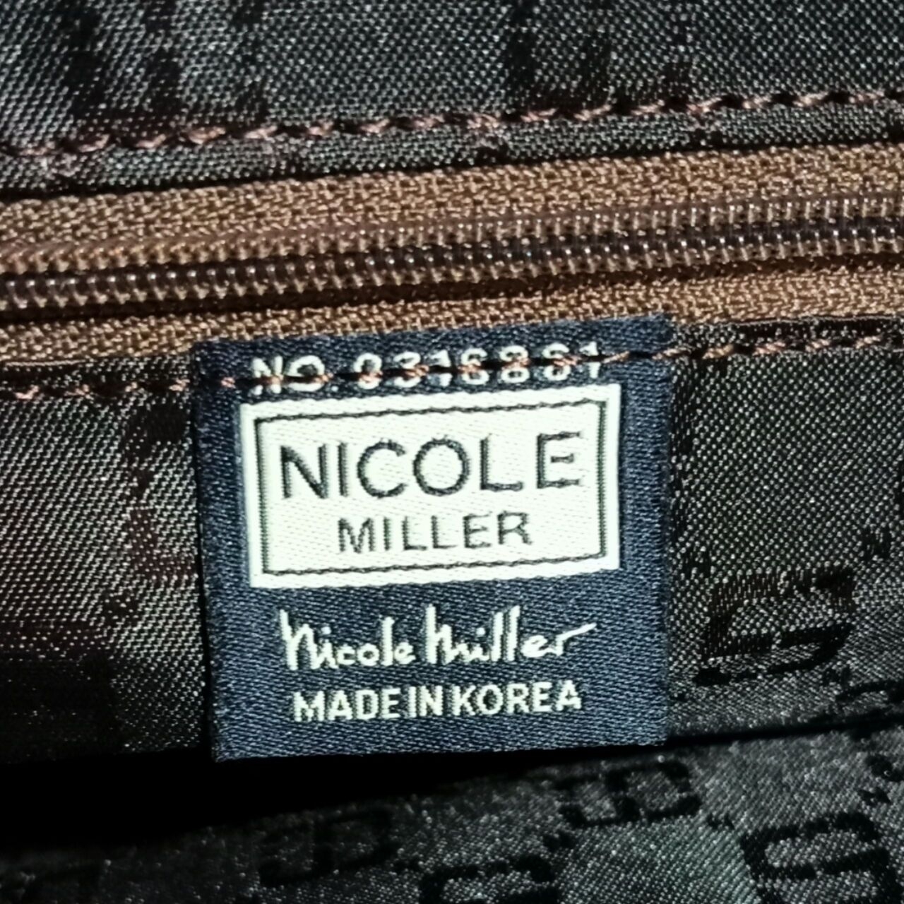 Nicole Miller Beige Tote Bag