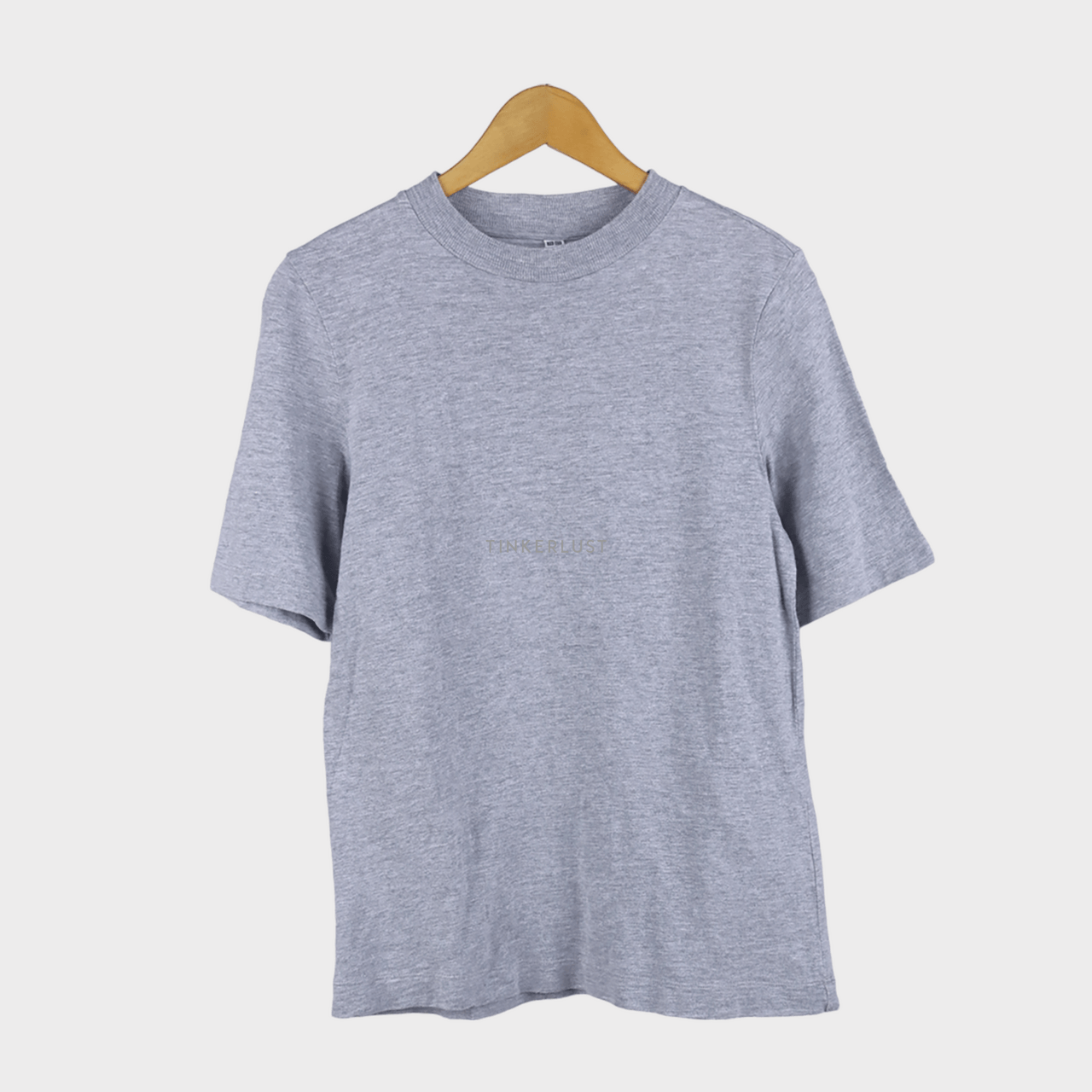 UNIQLO Grey T-Shirt