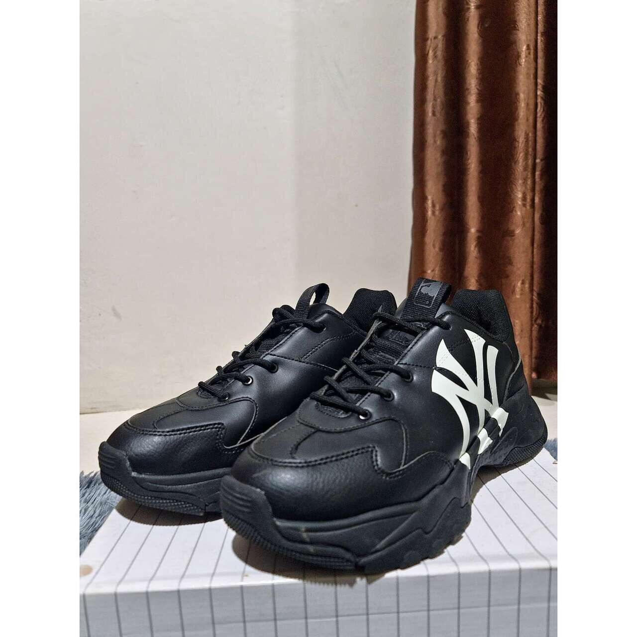 MLB-Korean Bigball Chunky A New York Yankees Black Sneakers
