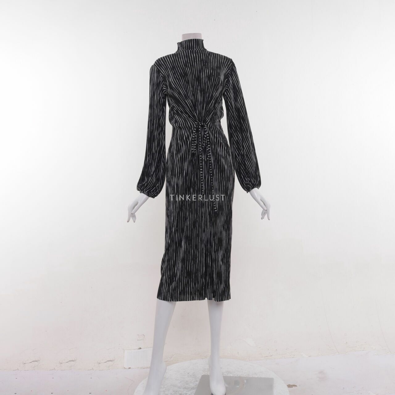 Zara Black & White Stripes Pleats Midi Dress