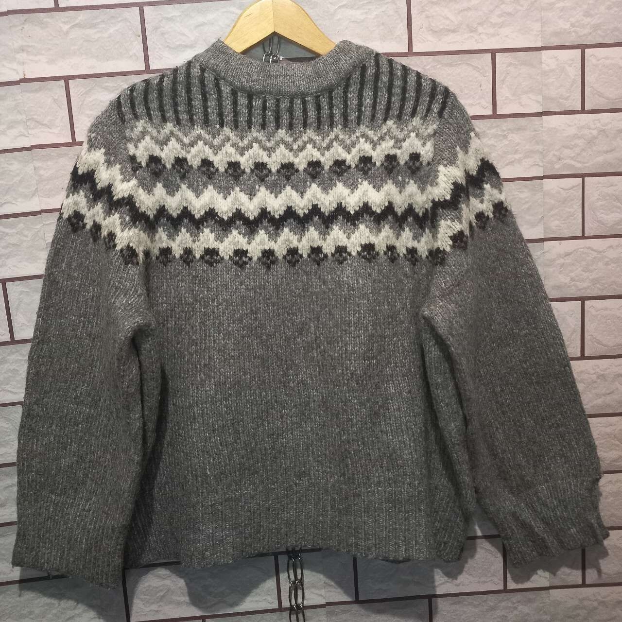 Zara Grey Jaguard Sweater