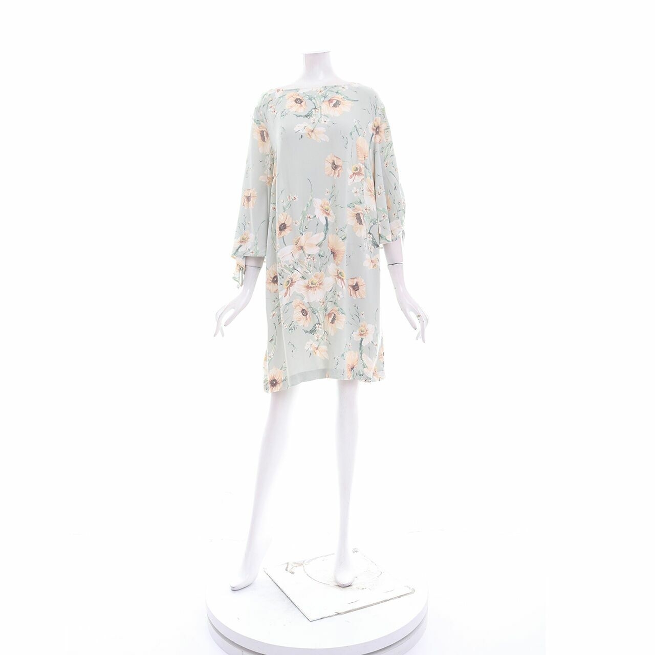 H&M Light Grey Floral Mini Dress