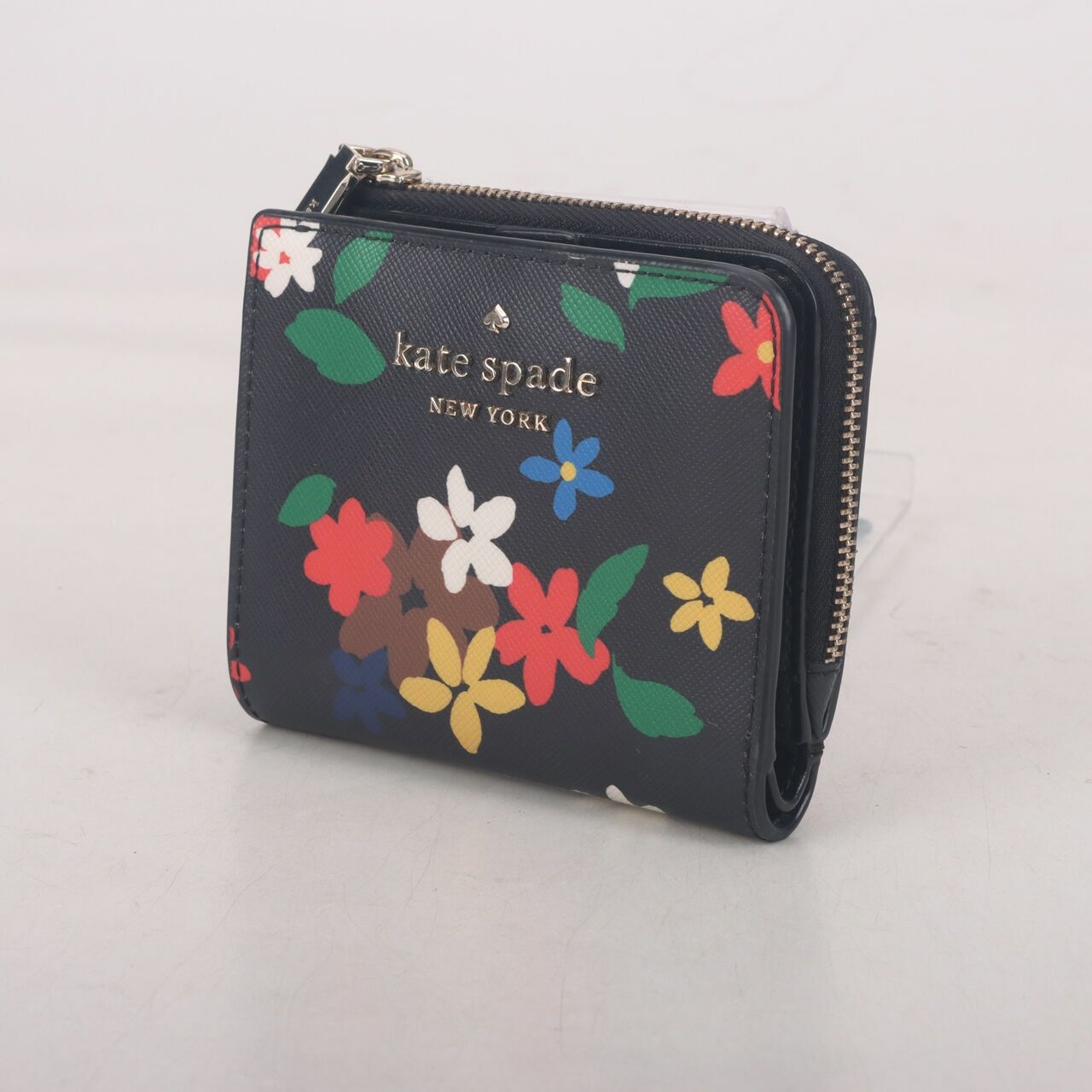 Kate Spade Staci Sailing Black Floral Small L-Zip Bifold Wallet 