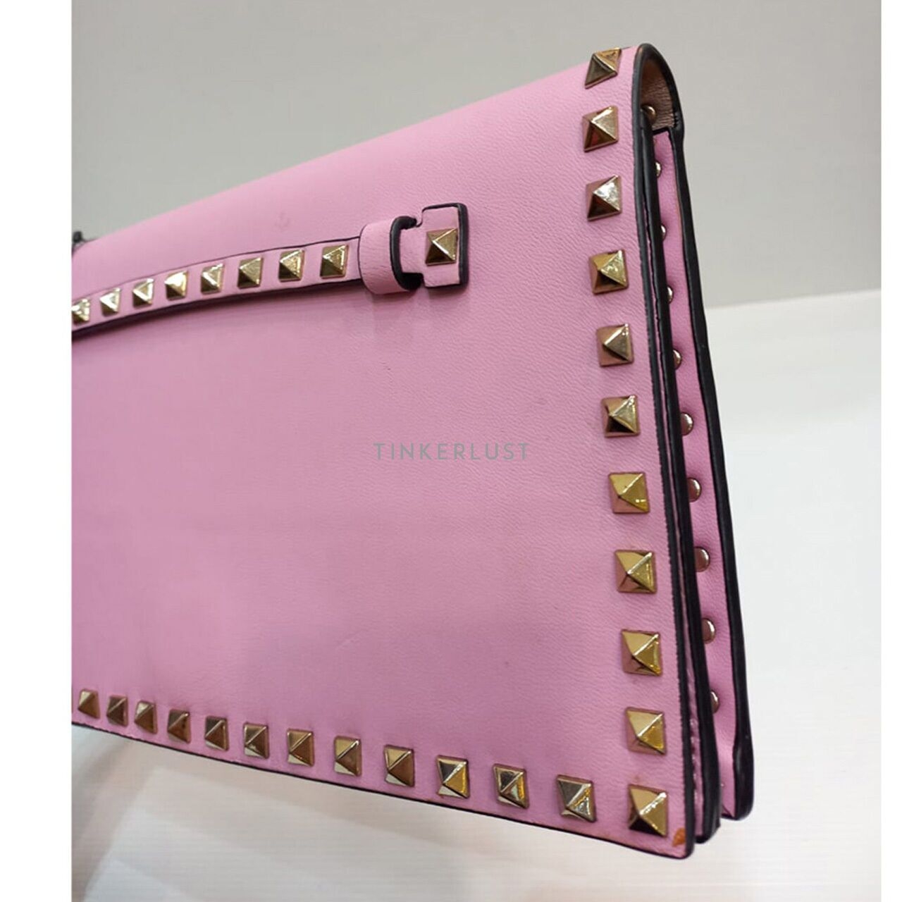 Valentino Garavani Rockstud Medium Leather Pink Clutch