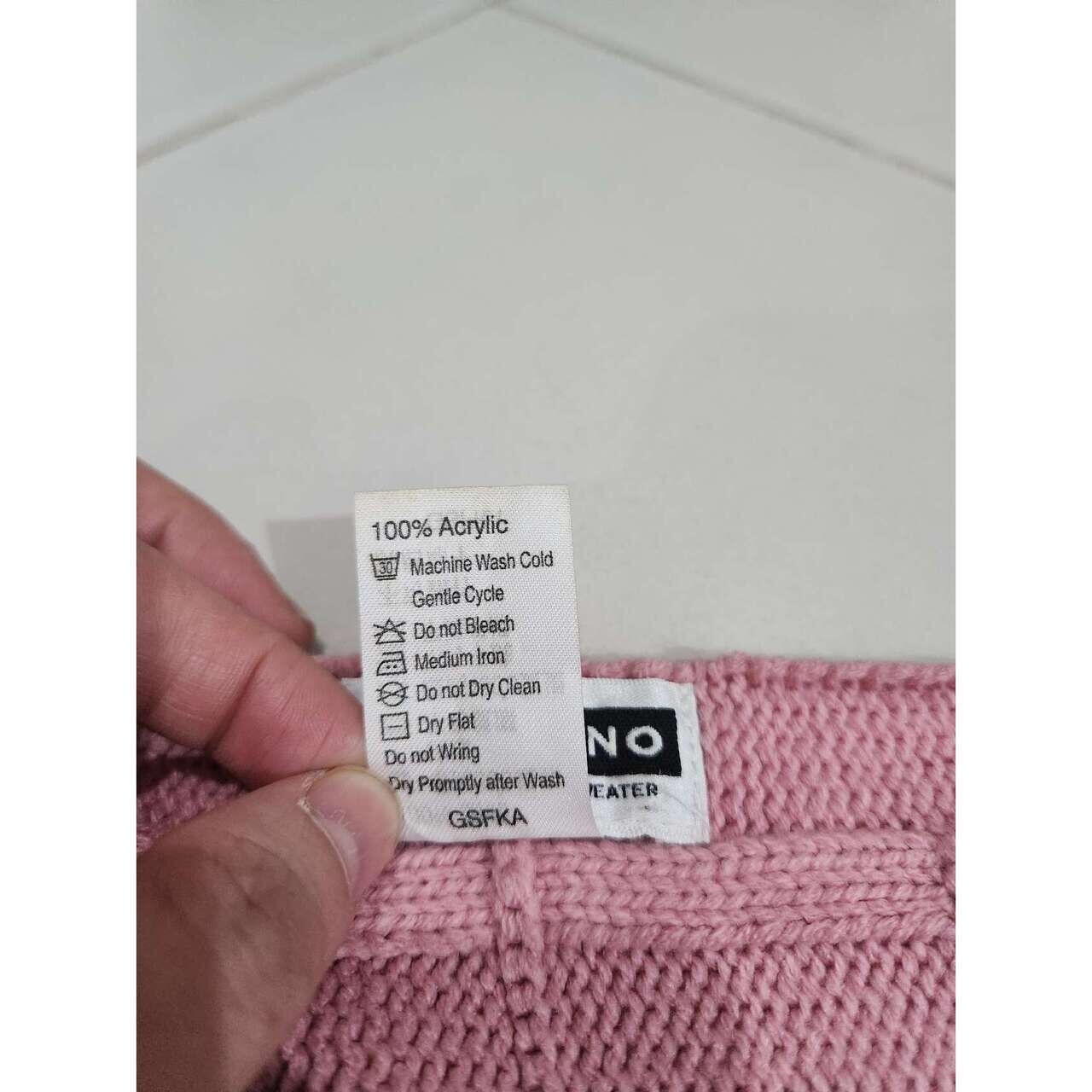 Giordano Pink Scarft