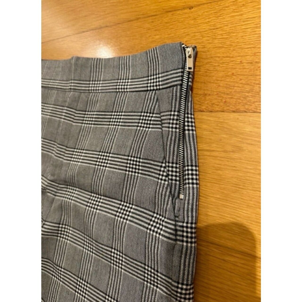 Zara Grey Plaid Short Pants