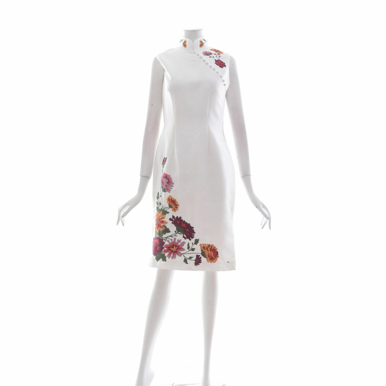 Sissae White Floral Embroidered Midi Dress