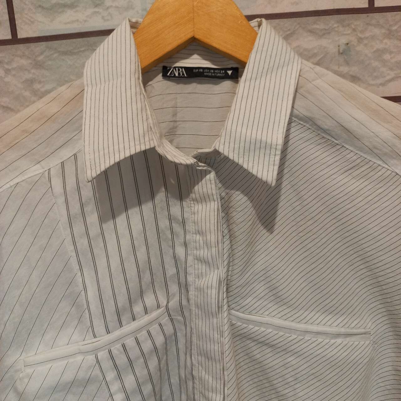 Zara White Stripes Cropped Shirt